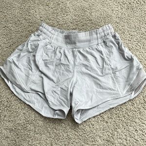 Lululemon Hotty Hots!